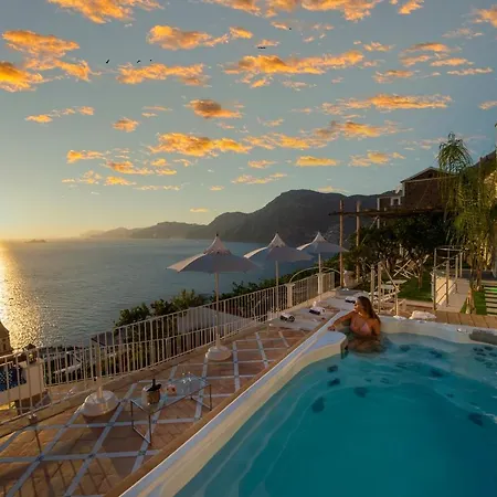 Villa Luxury Malika - Great View On Capri&positano Praiano